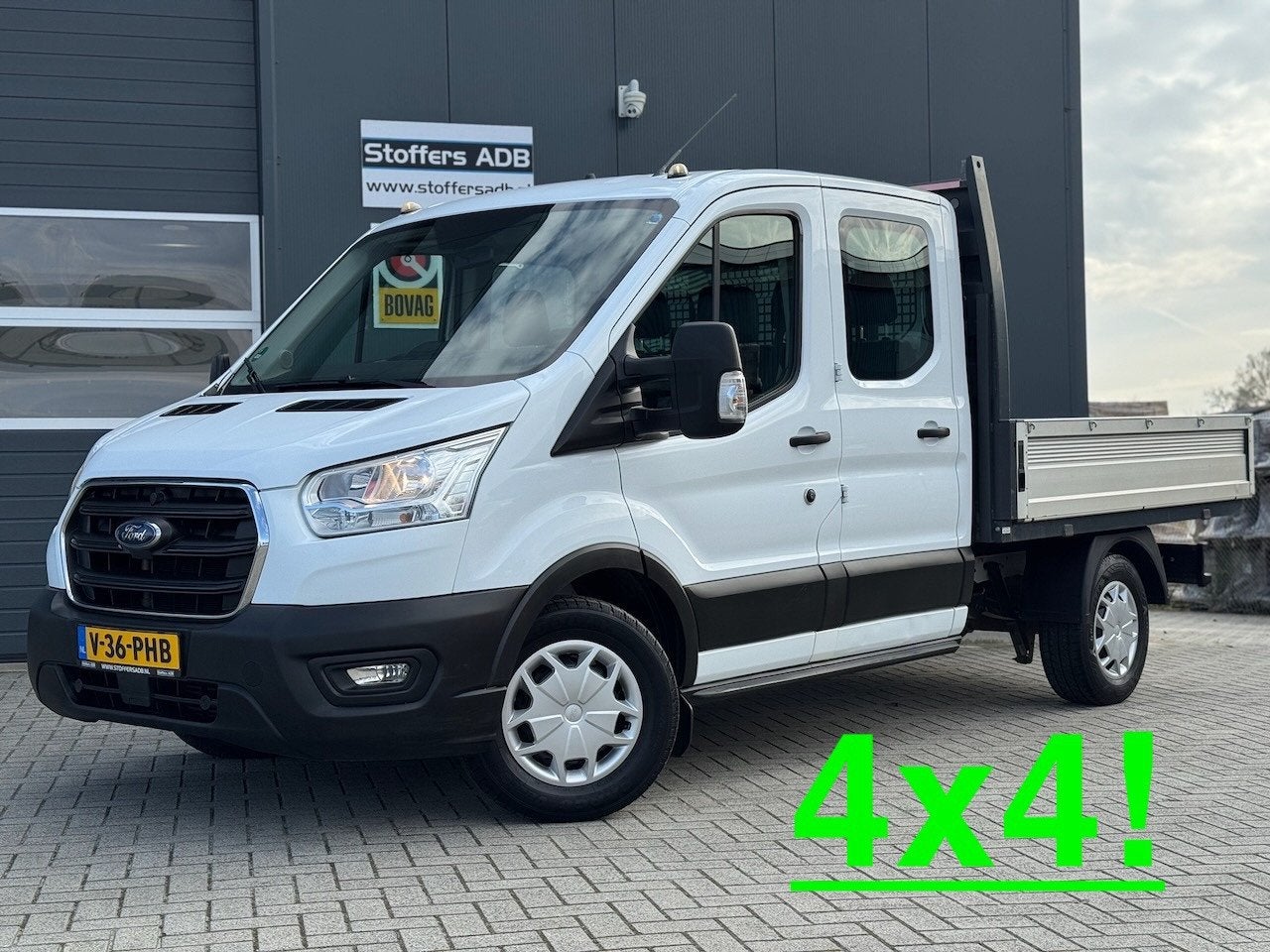 Ford Transit 350 2.0 TDCI L2H1 DC Trend 4WD | Open laadbak |, Auto's, Bestelauto's, Keurmerk '100% Onderhouden', 4 cilinders, Wit