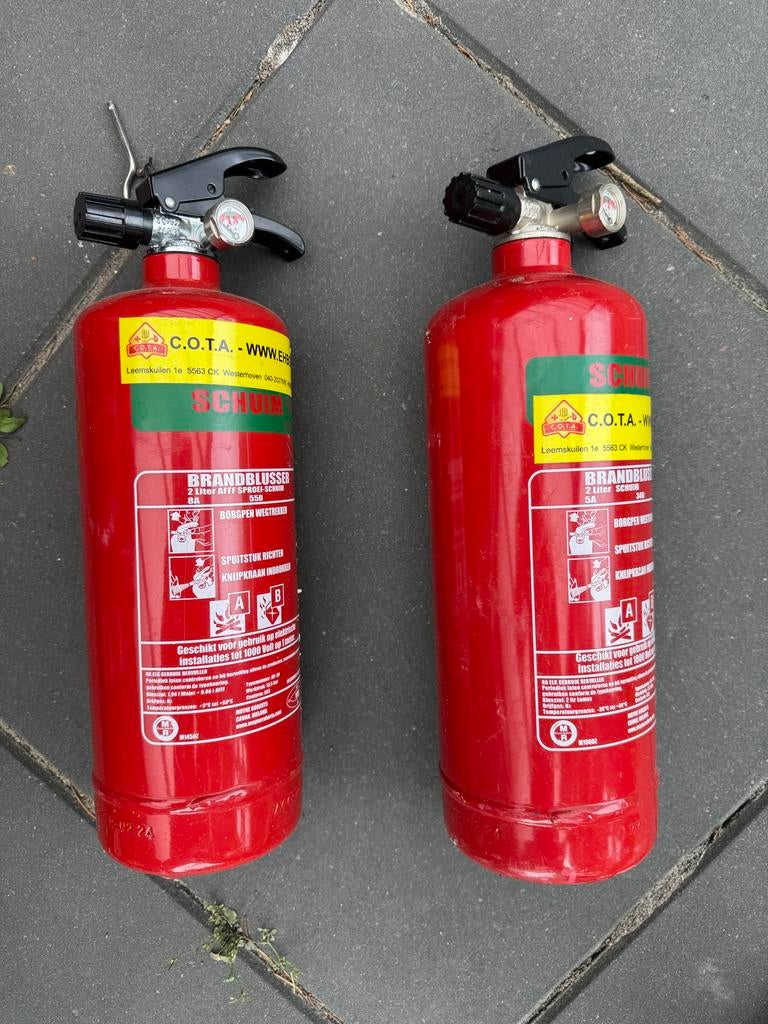 Lege blussers 2 liter schuim, Huis en Inrichting, Brandblussers en Brandkasten, Ophalen of Verzenden