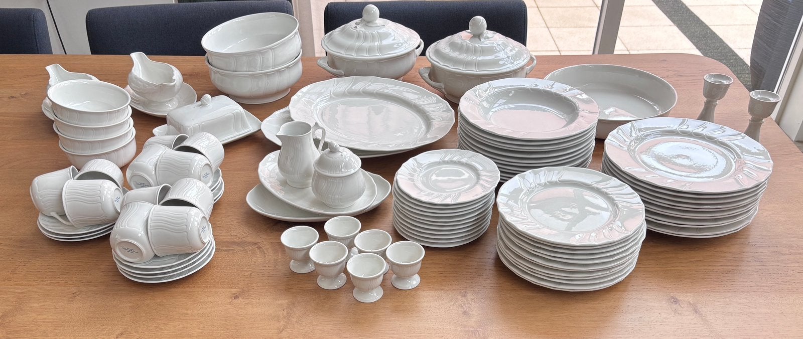 Servies Villeroy & Boch creme 73-delig, Huis en Inrichting, Ophalen, Porselein, Overige stijlen, Bord(en)