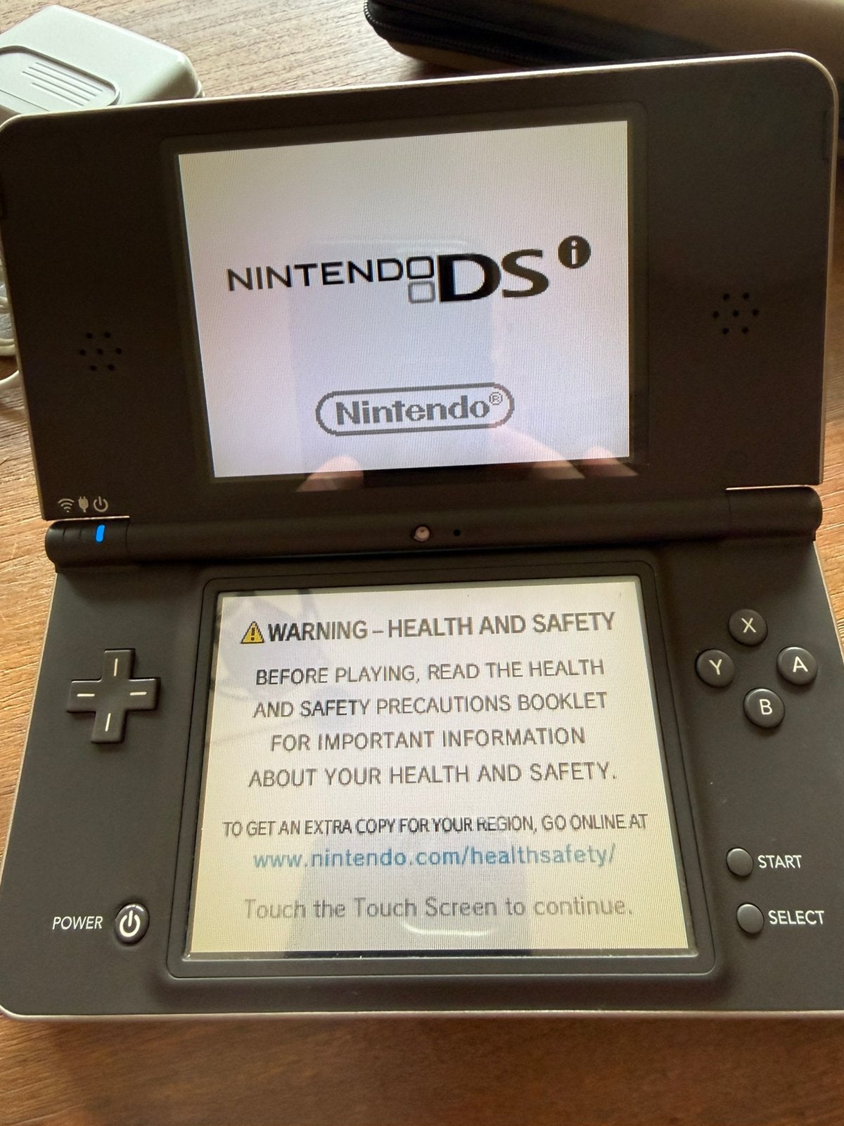 Nintendo  DS XL, Spelcomputers en Games, Verzenden, Zo goed als nieuw