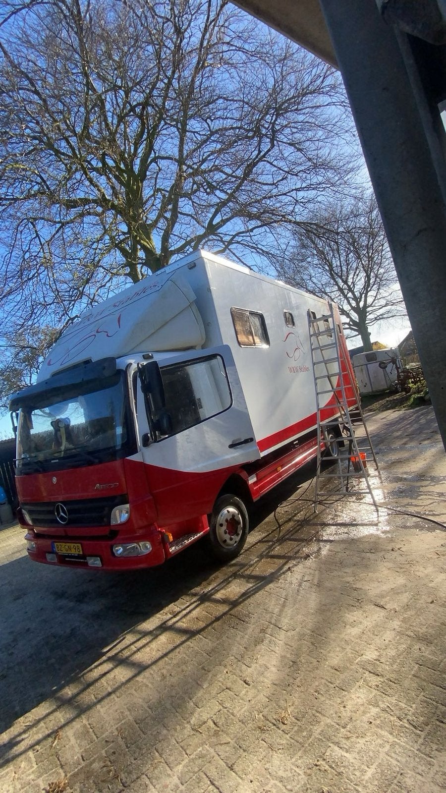 Paardenvrachtwagen 4 paards Mercedes atego 815, Ophalen, Mercedes-Benz