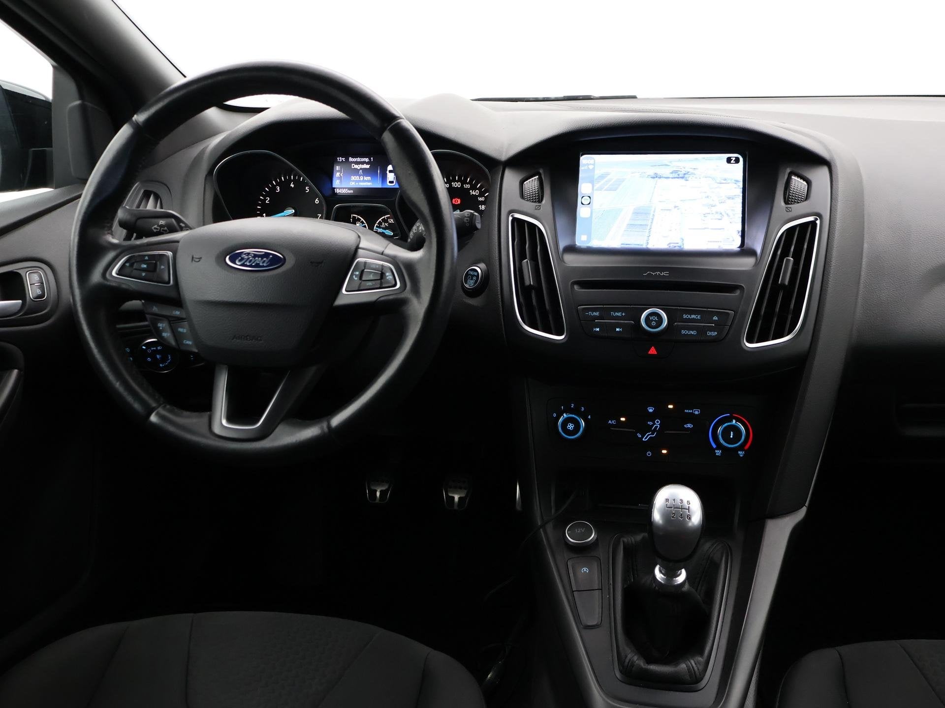 Ford Focus Wagon 1.5 ECOBOOST 182 PK ST-LINE + SONY AUDIO |, Stof, Euro 6, 4 cilinders, Zwart