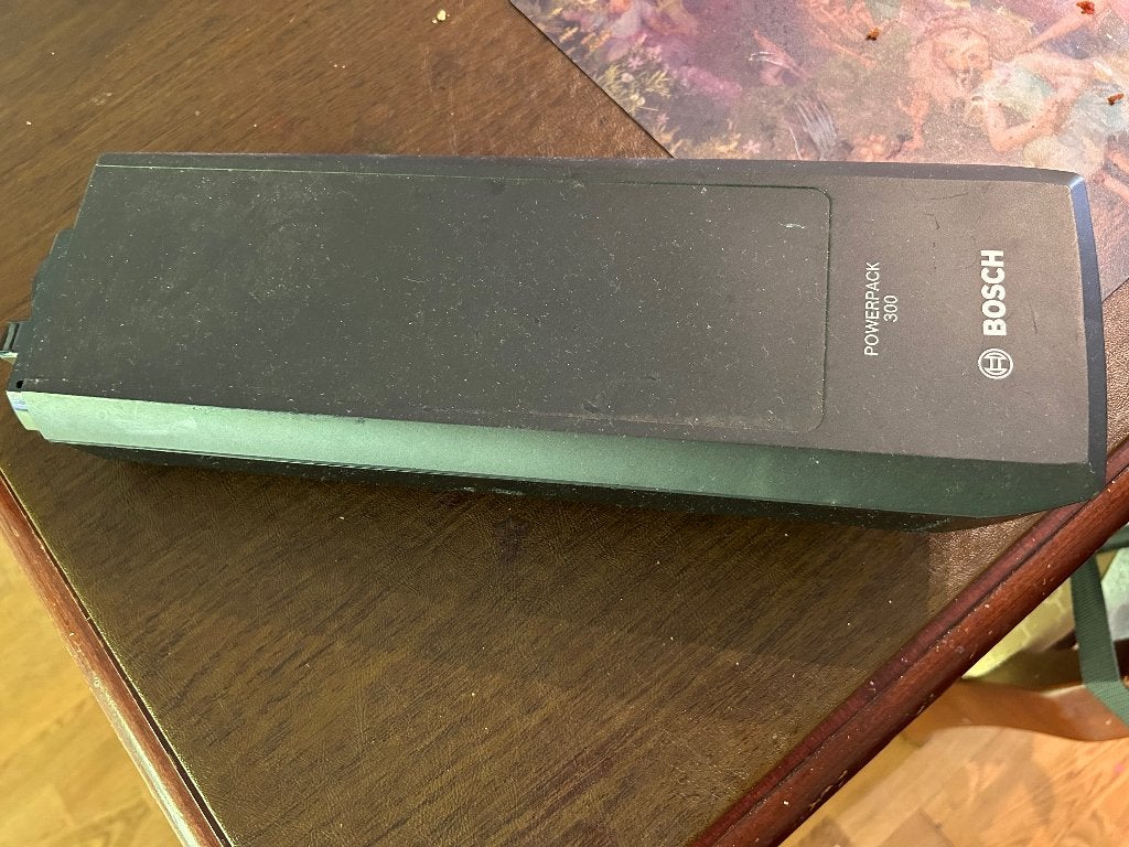 Extra Bosch E-Bike Battery + charger, Ophalen, Zo goed als nieuw