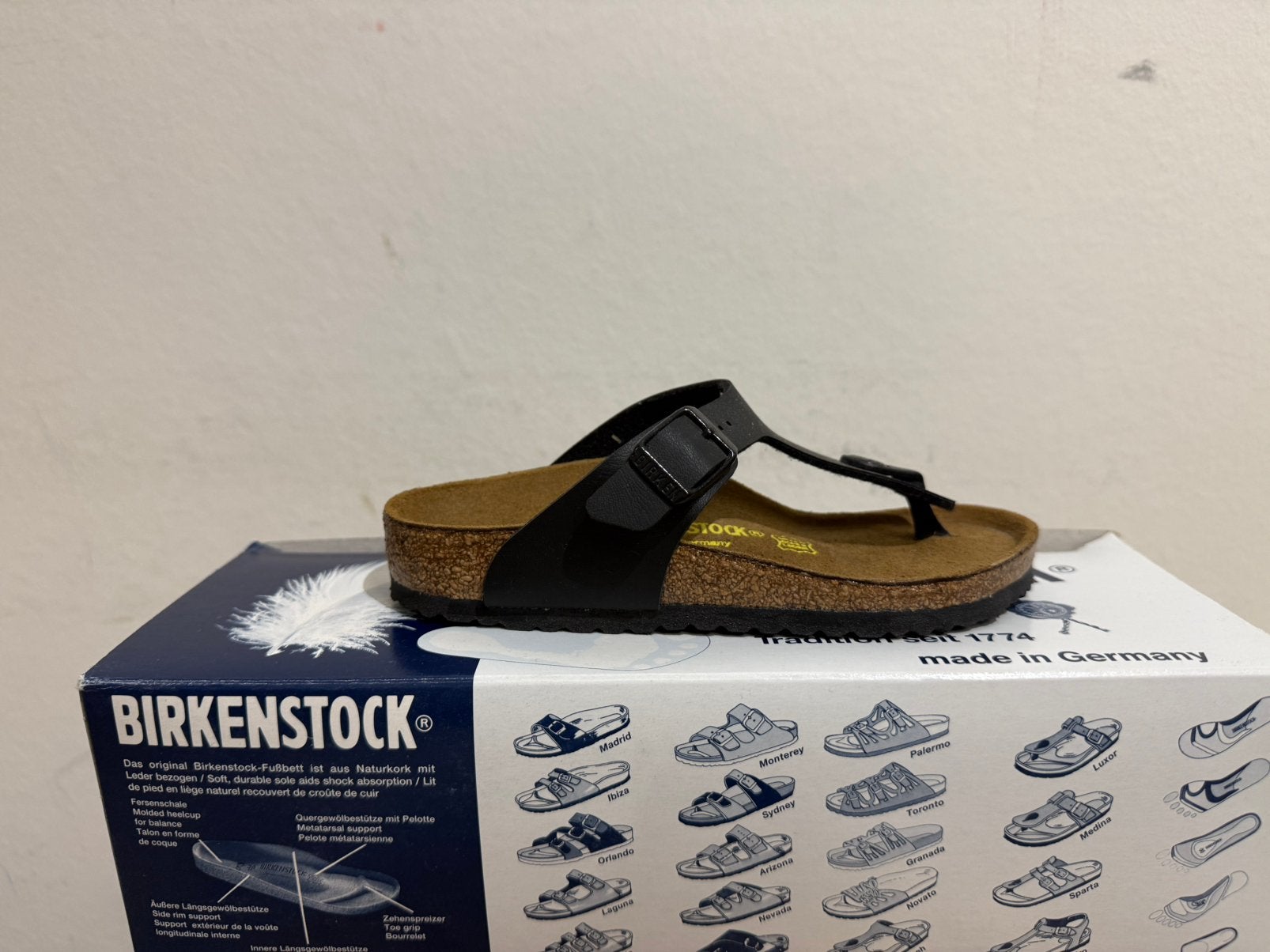 Te koop nieuwe Birkenstock Gizeh black, Kinderen en Baby's, Kinderkleding | Schoenen en Sokken, Postlaan 3, Birkenstock, Jongen of Meisje