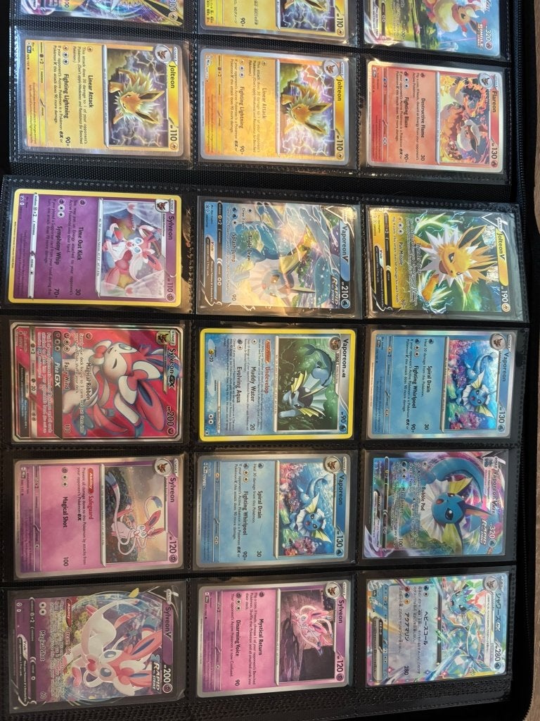 Foto 6 van Pokémon Eevee & Eeveelutions collectie + Vault X binder