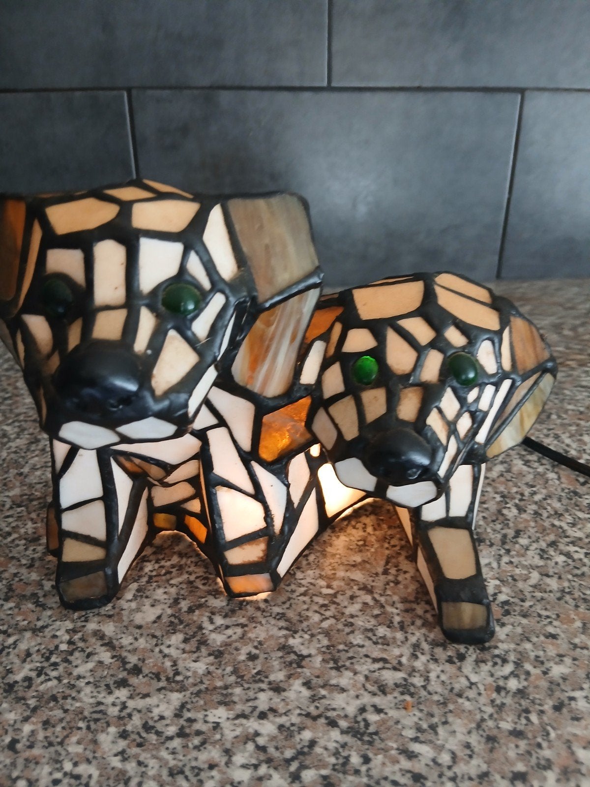 Tiffanylamp Hondjes - Unieke Decoratieve Verlichting, Ophalen of Verzenden
