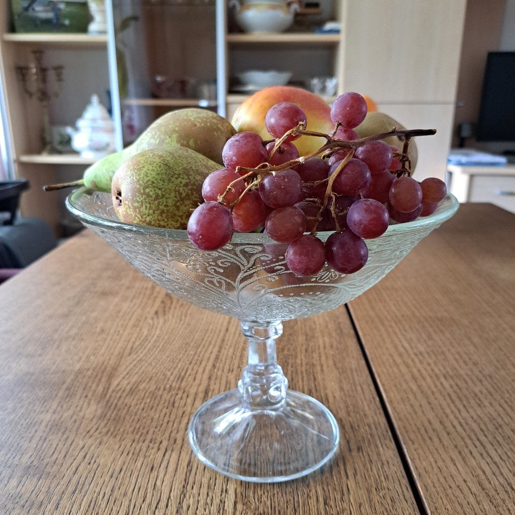 Bohemian vaas op voet, Huis en Inrichting, Woonaccessoires | Vazen, Ophalen of Verzenden, Zo goed als nieuw, Overige kleuren, Glas