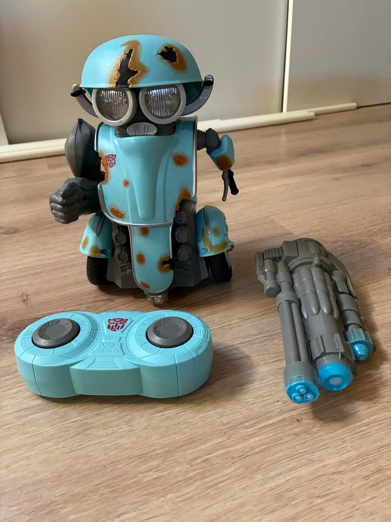 Transformers Bumblebee RC Robot met Blaster, Ophalen of Verzenden, Zo goed als nieuw