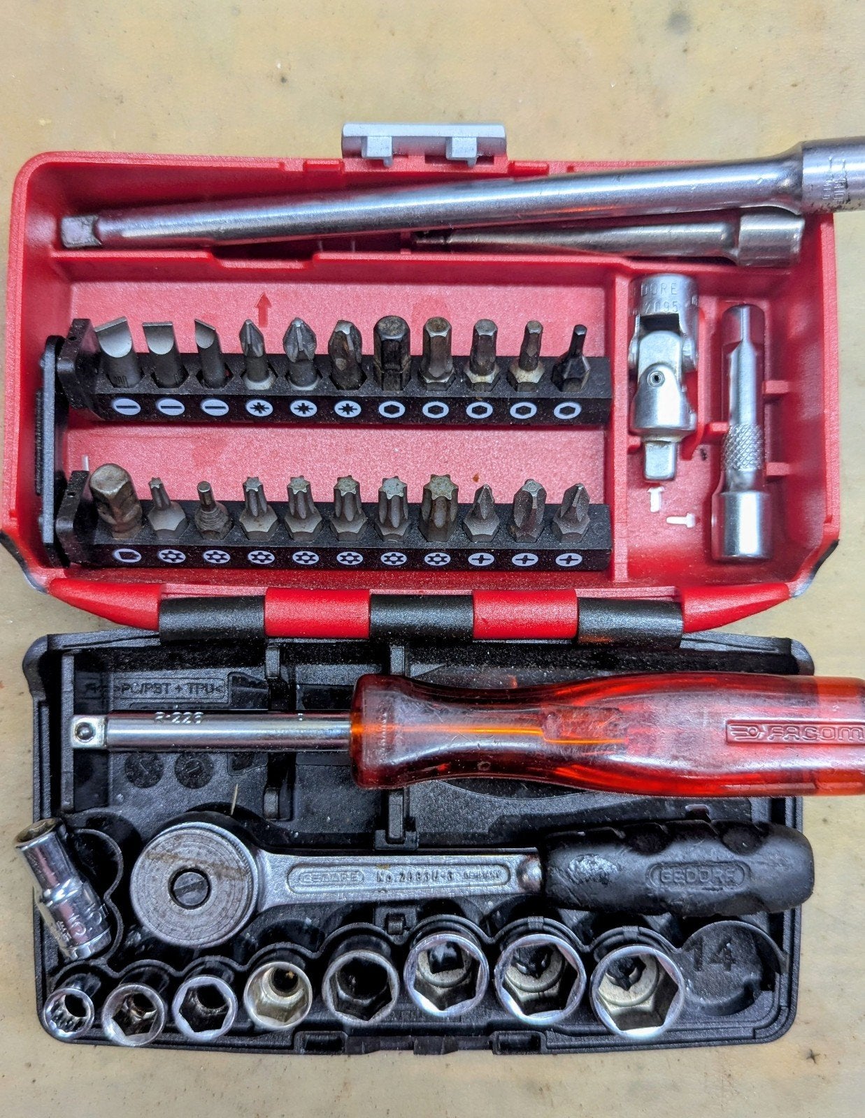 Gereedschapsset,ratel, doppen en bitj- Gedore/Facom 6225508, Ophalen of Verzenden, Gebruikt, Gereedschapsset, Facom