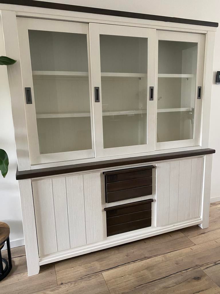 Hendel en Hazel velasco buffetkast, Huis en Inrichting, Ophalen, Gebruikt, 25 tot 50 cm, 200 cm of meer