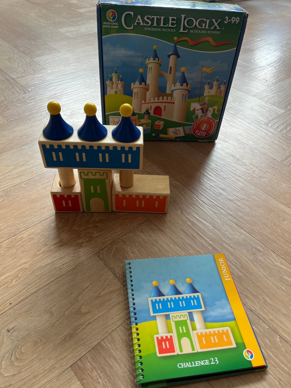 SmartGames Castle Logix - Houten Puzzel Kasteel, Ophalen of Verzenden, Zo goed als nieuw, Bouwen