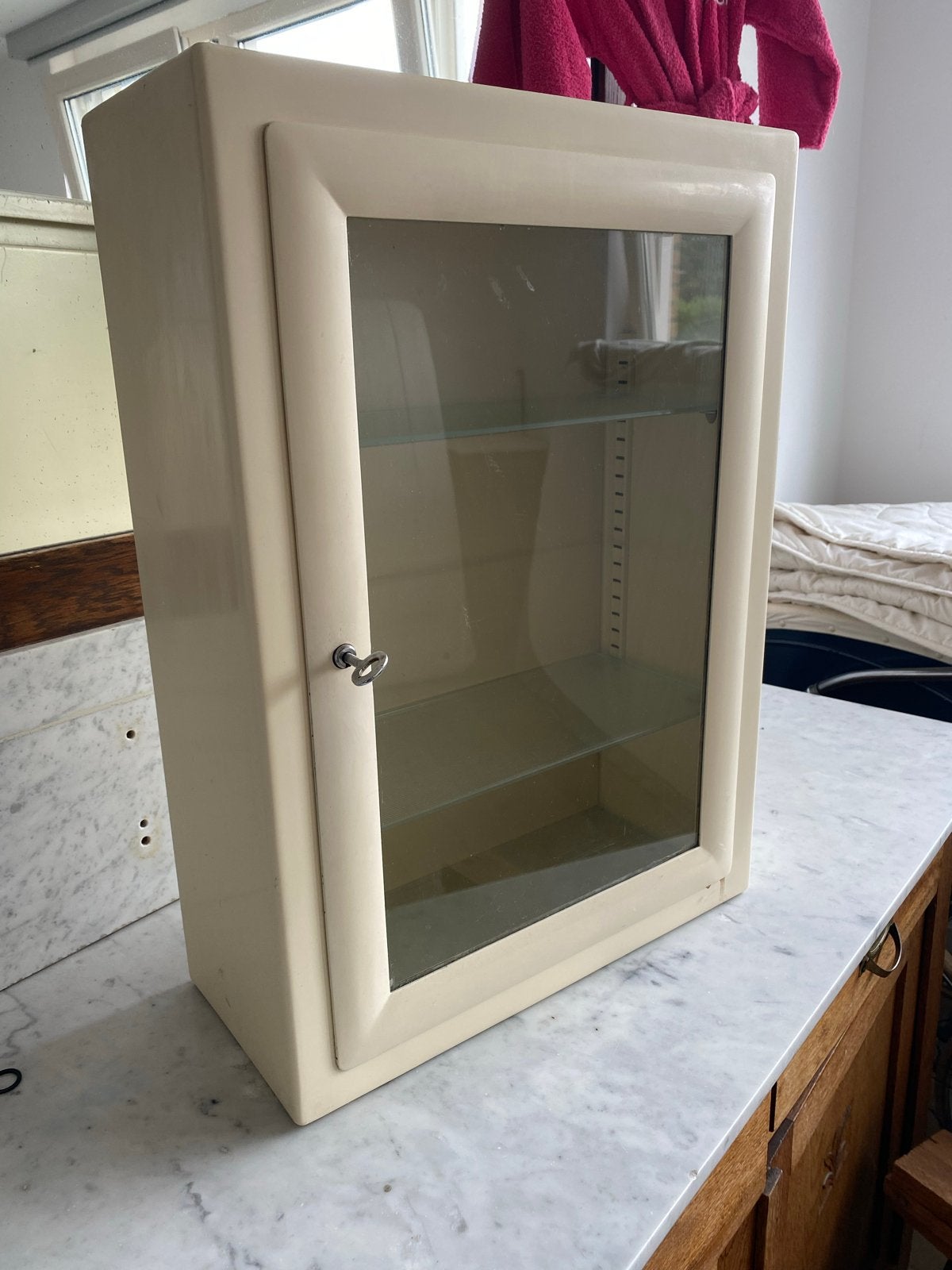 Vintage medicijnkastje met glazen planken, Antiek en Kunst, Ophalen