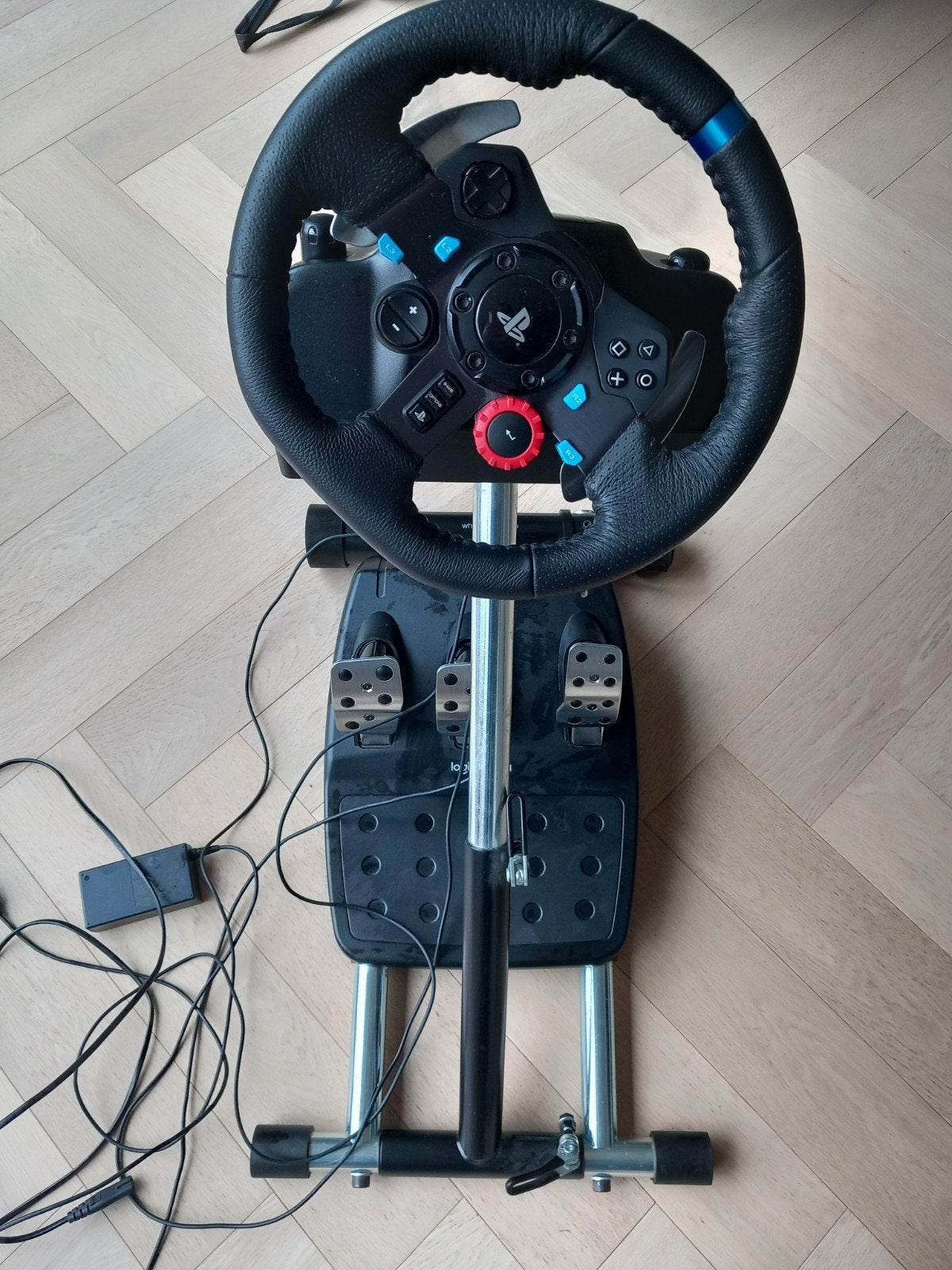 Logitech G29 racestuur met pedalen en Wheel Stand Pro, Spelcomputers en Games, Ophalen, Racestuur, Gebruikt, Force feedback