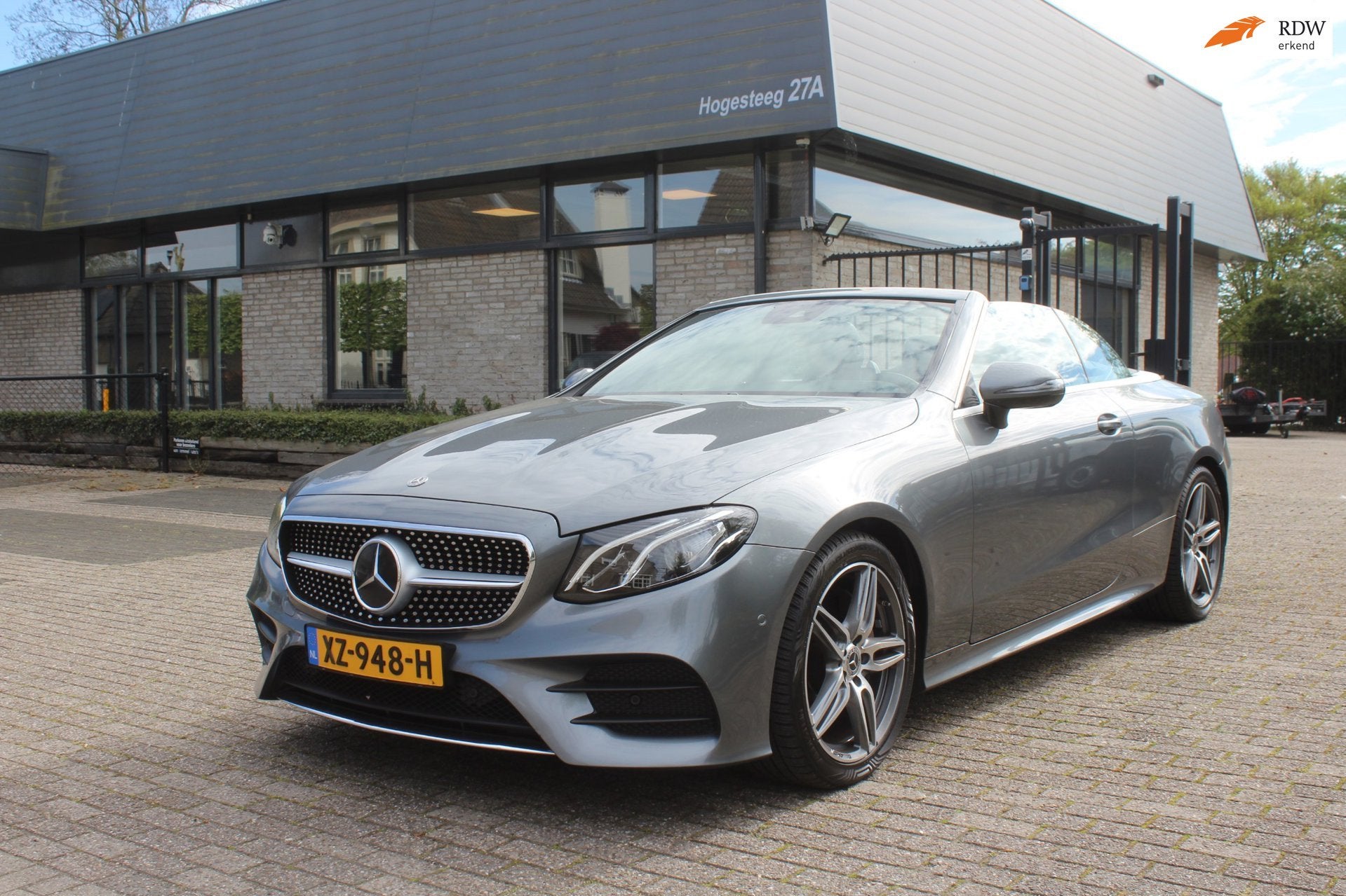 Mercedes-Benz E-klasse Cabrio AMG Paket 200 25th Anniversary, Automaat, Dealer onderhouden, Achterwielaandrijving, 4 cilinders