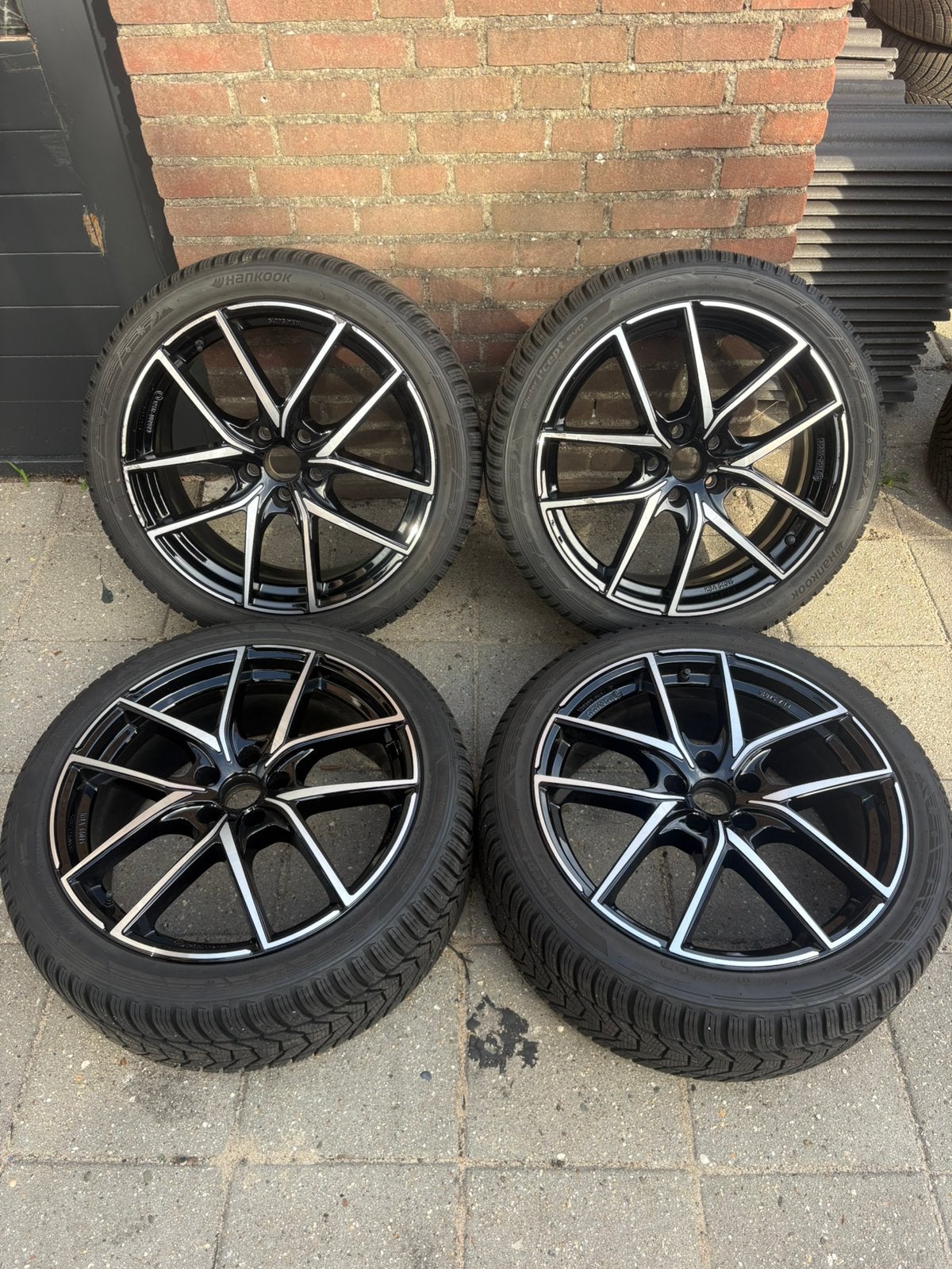 Dezent 19 inch 5x112 met bijna nieuwe banden, Banden en Velgen, Winterbanden, Personenwagen, Ophalen