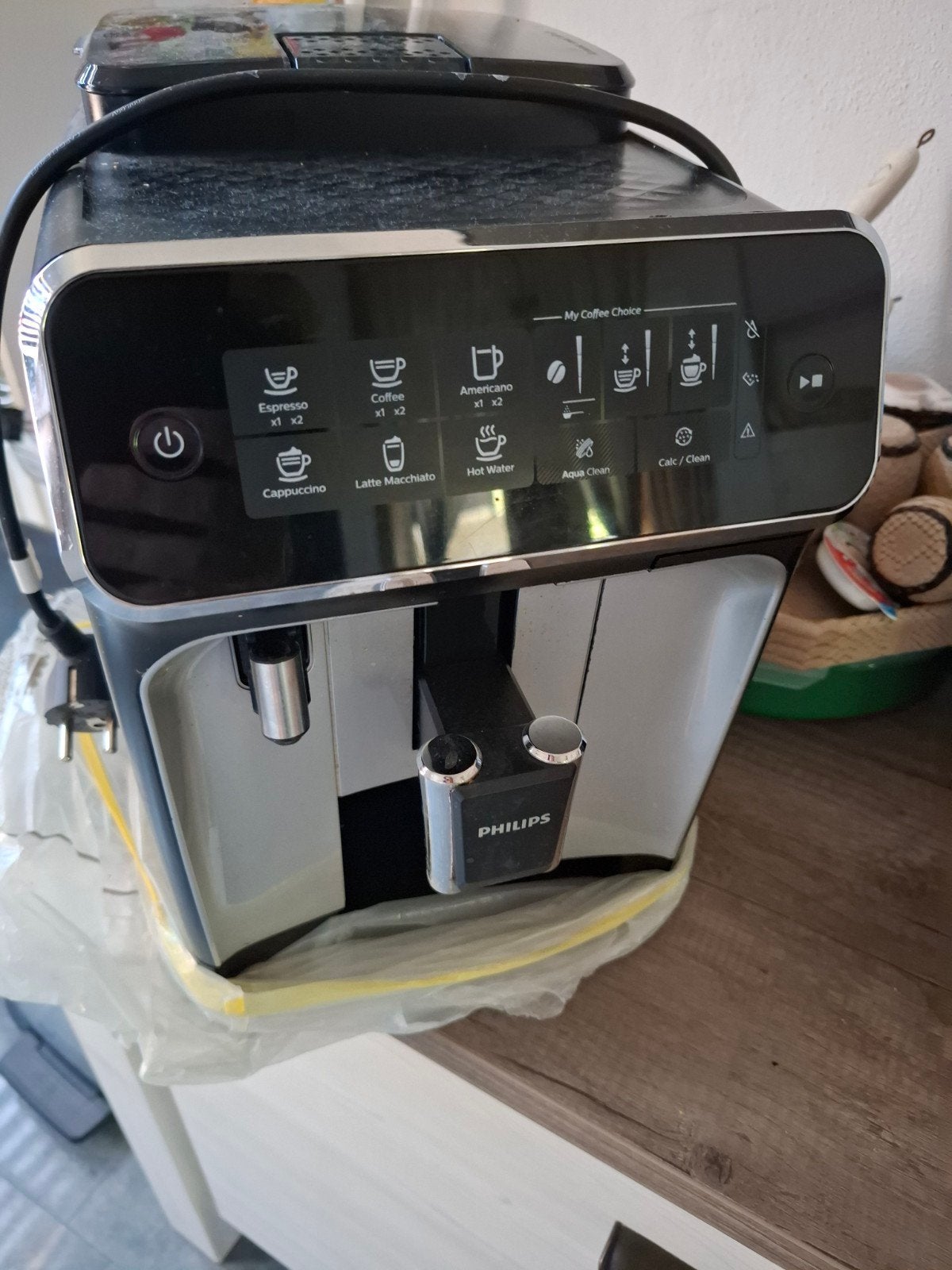 Philips Volautomatische Espressomachine - Zo goed als nieuw, Espresso apparaat, 10 kopjes of meer, Zo goed als nieuw, Afneembaar waterreservoir