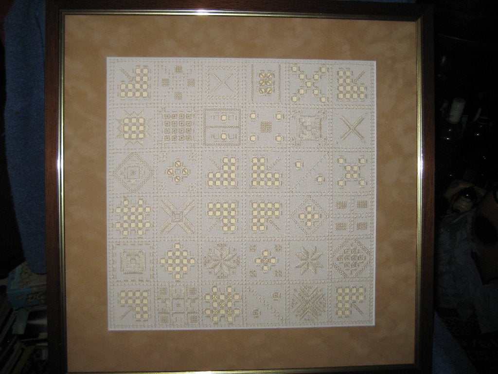 Handgeborduurd bild (hardanger), 42 x 42 cm, in list, Ophalen of Verzenden, Zo goed als nieuw, Decoratieobject