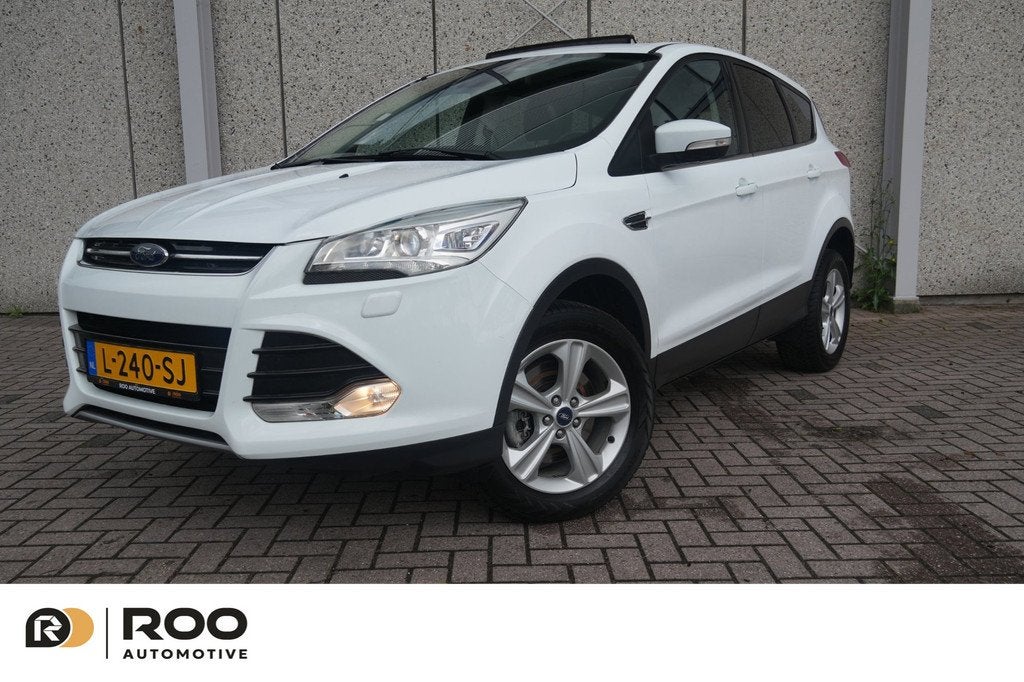 Ford Kuga 1.5 Titanium 4WD automaat, pano-dak,Cruise, winter, Auto's, Ford, Automaat, Euro 6, 4 cilinders, 1850 kg