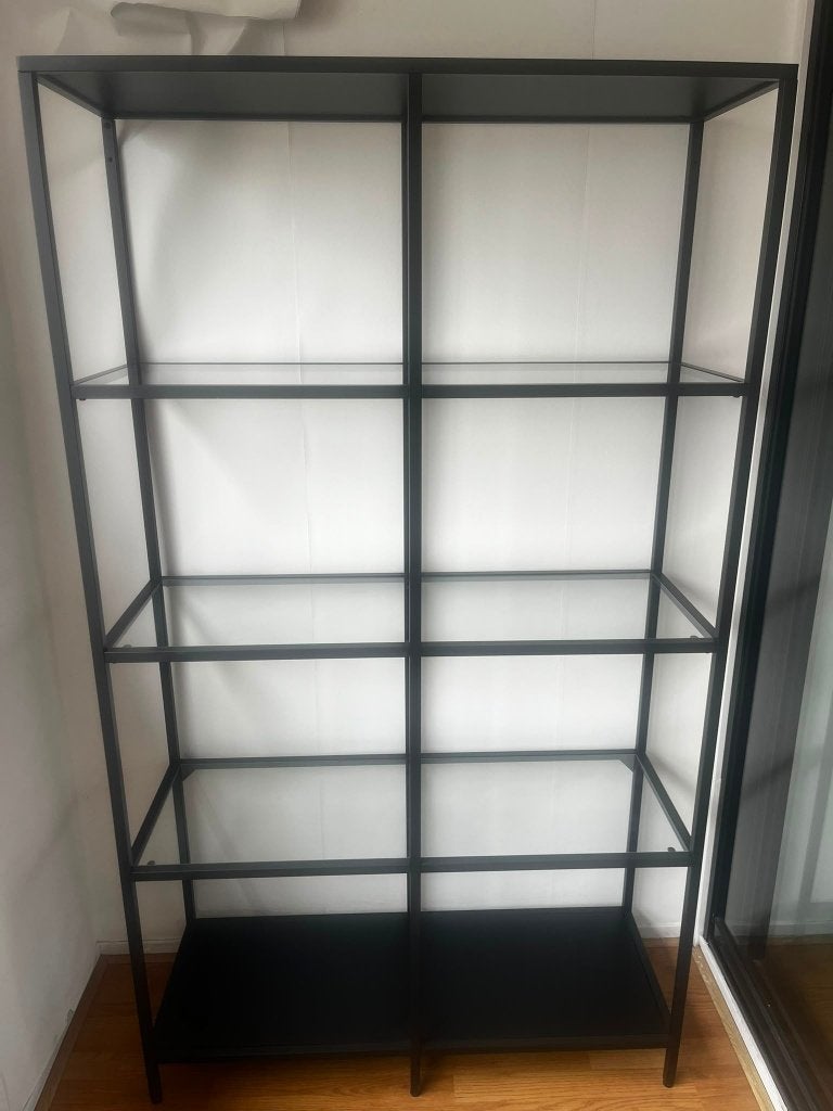 Ikea Vittsjö stellingkast, zwartbruin/glas, Ophalen, Gebruikt