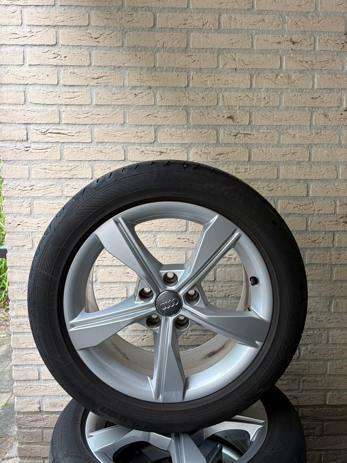 Audi A4/A5/Q5 Velgen met Goodyear Zomerbanden 225/50 R17, Auto-onderdelen, Banden en Velgen, Ophalen, Gebruikt, Banden en Velgen