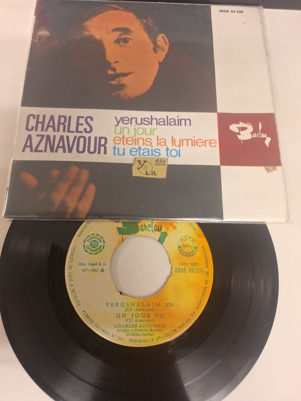 Charles Aznavour - EP SINGLE, 1967., Verzenden, Overige genres, 7 inch, Fotohoes