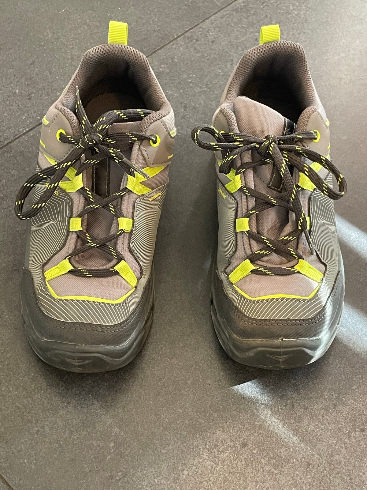 Quechua MH120 Kinder Wandelschoenen grijs/groen – Maat 36, Ophalen, Zo goed als nieuw, Jongen of Meisje, Schoenen