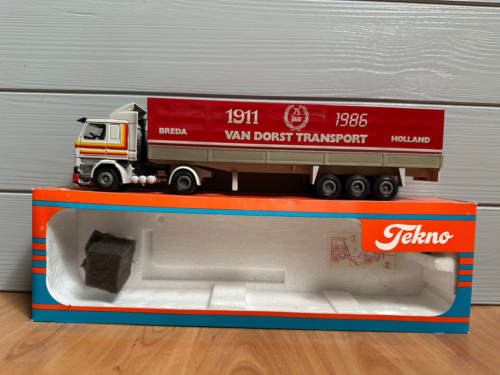 Tekno Scania 142m Van Dorst Transport Jubileummodel, Ophalen of Verzenden, Zo goed als nieuw, Bus of Vrachtwagen, Tekno