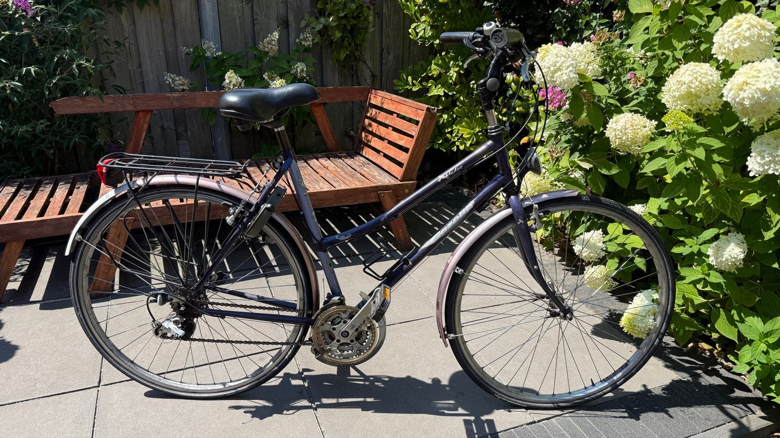 Gazelle Medeo Damesfiets - Comfortabel en Betrouwbaar, Fietsen en Brommers, Fietsen | Dames | Damesfietsen, Ophalen, Velgrem, Versnellingen