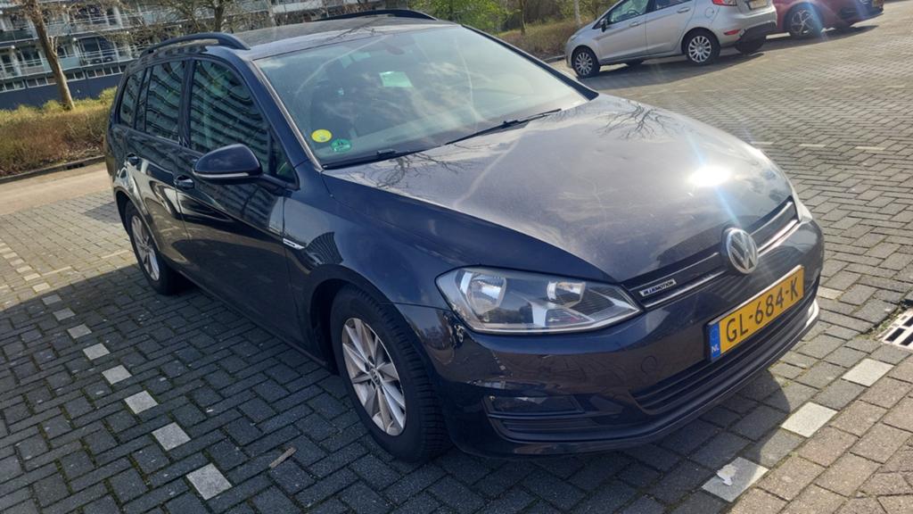 Luxe Volkswagen Golf 1.6 TDI 81KW Variant 2015 Zwart Navigat, Auto's, Volkswagen, Voorwielaandrijving, Euro 5, Stof, 4 cilinders
