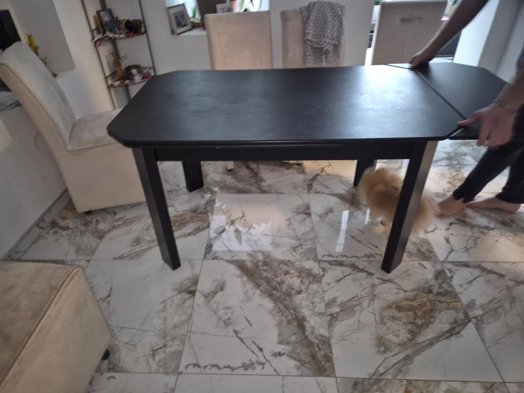 Uitschuifbare eetkamertafel - Zwart, Gebruikt, 100 tot 150 cm, Vier personen, Rechthoekig