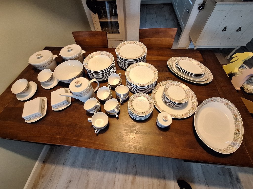 Zeer compleet Vintage servies, Antiek en Kunst, Antiek | Servies compleet, Ophalen