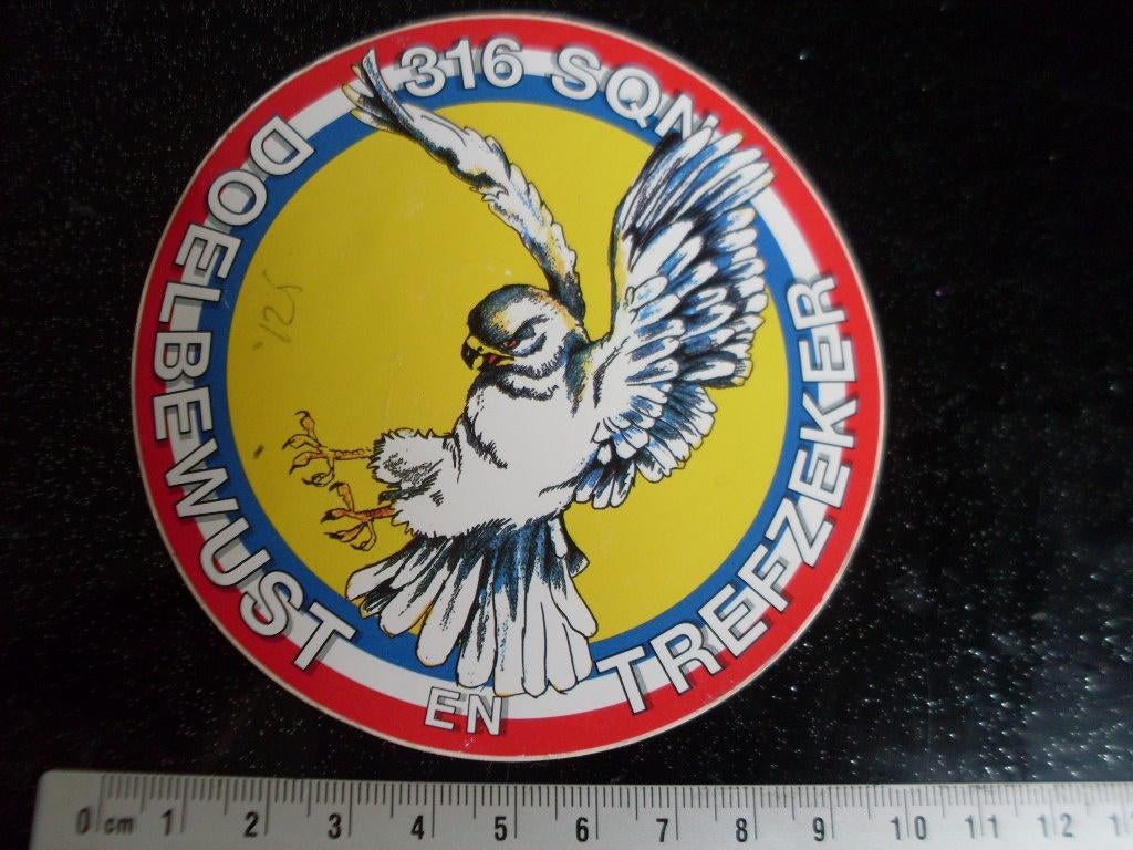 sticker squadron 316 logo embleem vogel doelbewust trefzeker, Verzenden, Zo goed als nieuw, Bedrijf of Vereniging