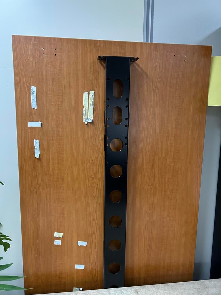 Bureau 180x80 cm kersenhoutkleur, handverstelbaar, Ophalen, Zit-sta bureau, Gebruikt, Hout
