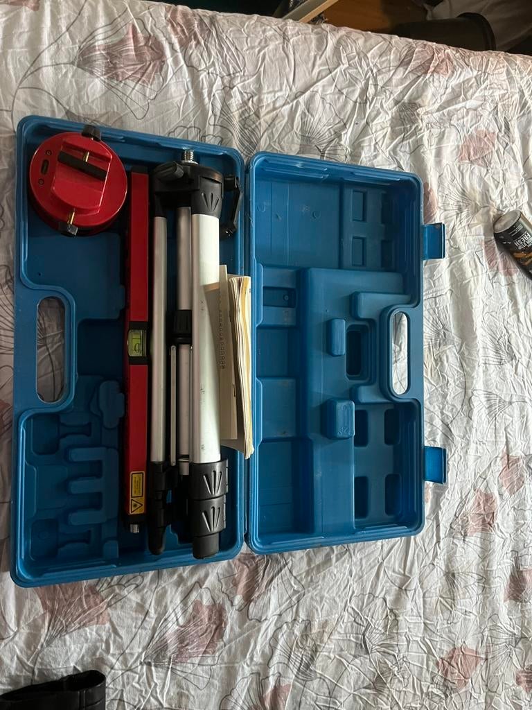 Waterpas laser, Ophalen, Zo goed als nieuw