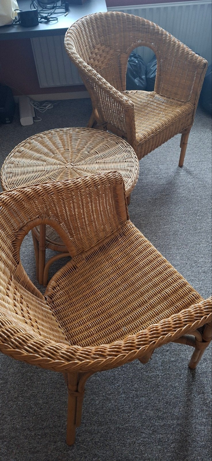 Rotan stoelen en bijzettafel set - Vintage look, Huis en Inrichting, Ophalen, Gebruikt, Twee, Bruin