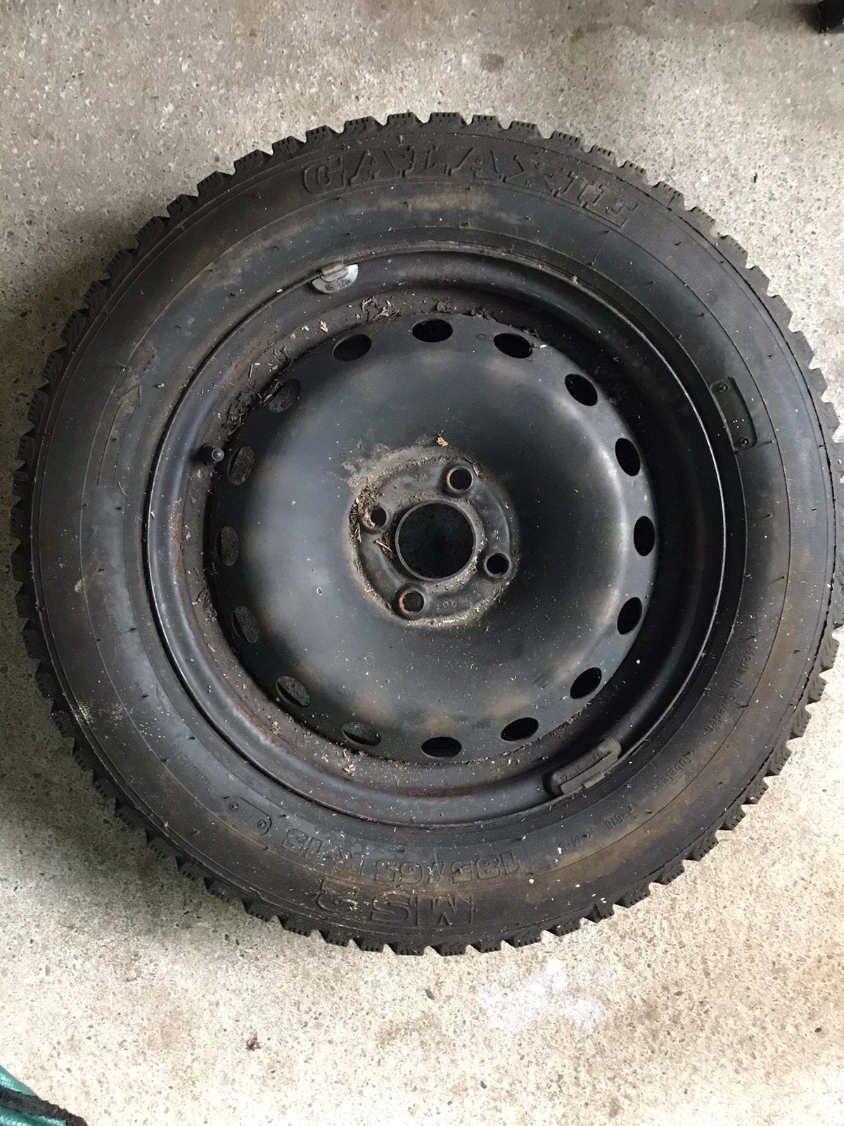 4x winterbanden op velg 185/65 R15 (oa fiat Punto), Ophalen of Verzenden, Gebruikt