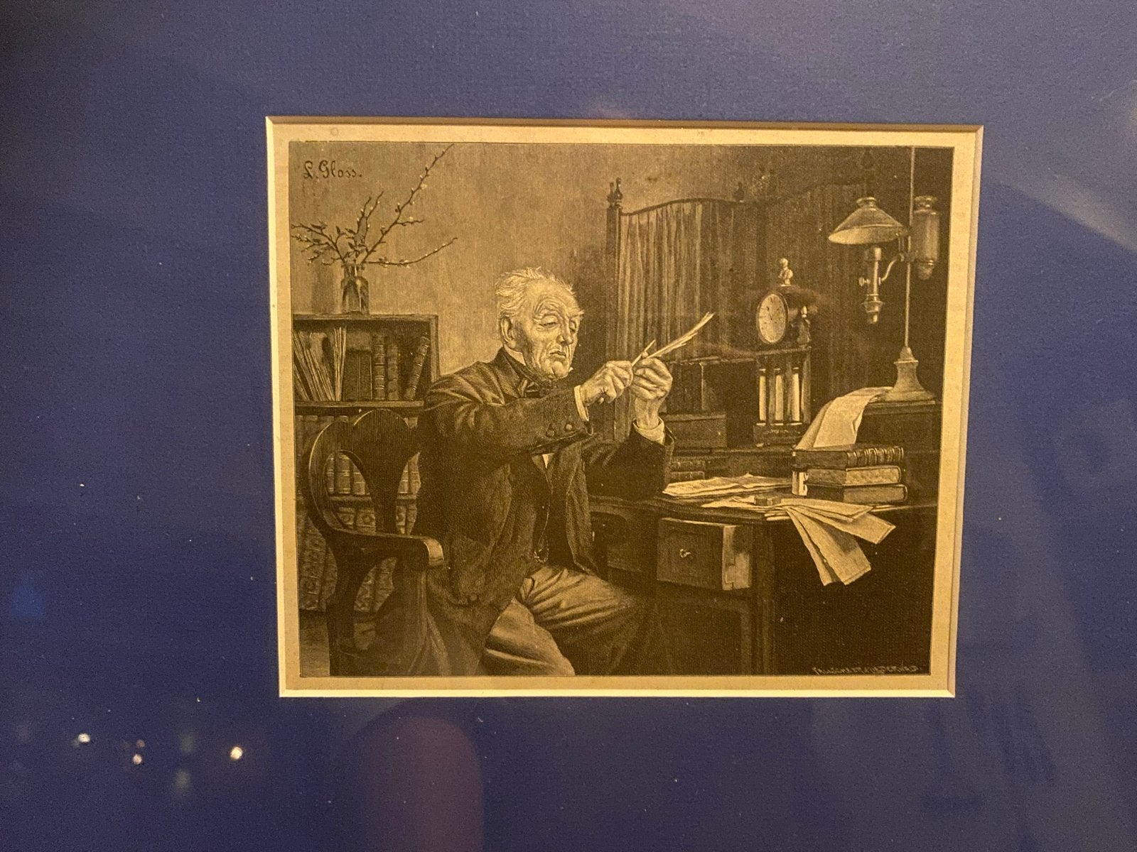 Oude man aan bureau - ingelijste prent, Antiek en Kunst, Ophalen of Verzenden, Print, Prent, Ingelijst