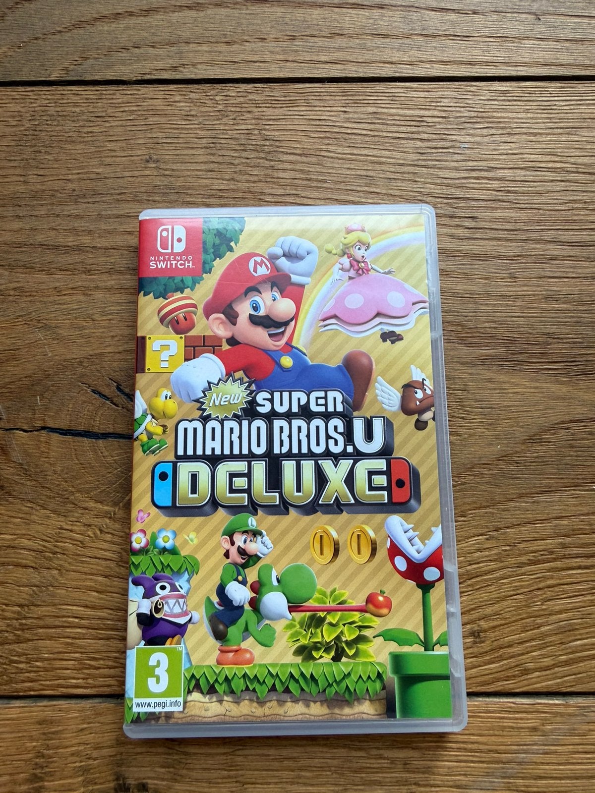 Foto 9 van Nintendo Switch + Mario Bros U Deluxe