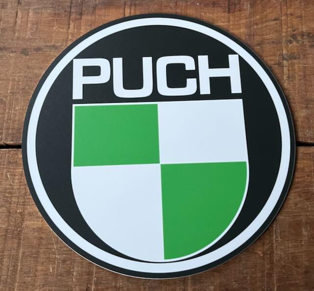 PUCH   logo merk reclamebordje 24cm, Ophalen of Verzenden, Auto's
