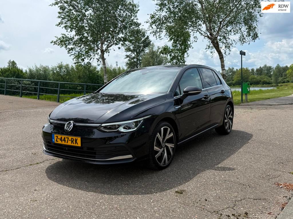 Volkswagen Golf 1.5 eTSI Style/HK/IQ/Keyless/Blis/Memory/Cam, 4 cilinders, 150 pk, Zwart, Bedrijf