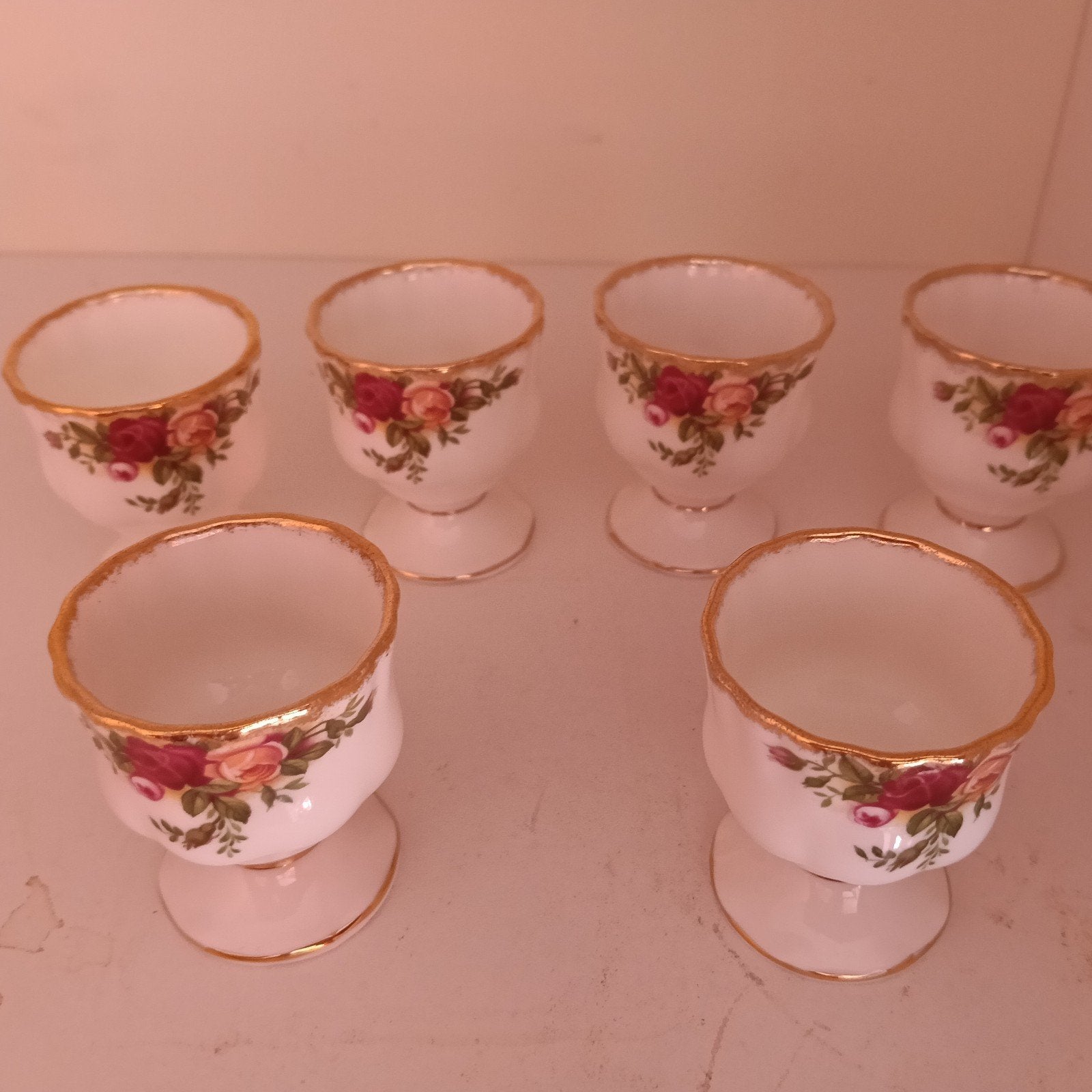 Royal Albert - old country roses - zes eierdopjes -, Ophalen of Verzenden, Zo goed als nieuw, Overige typen