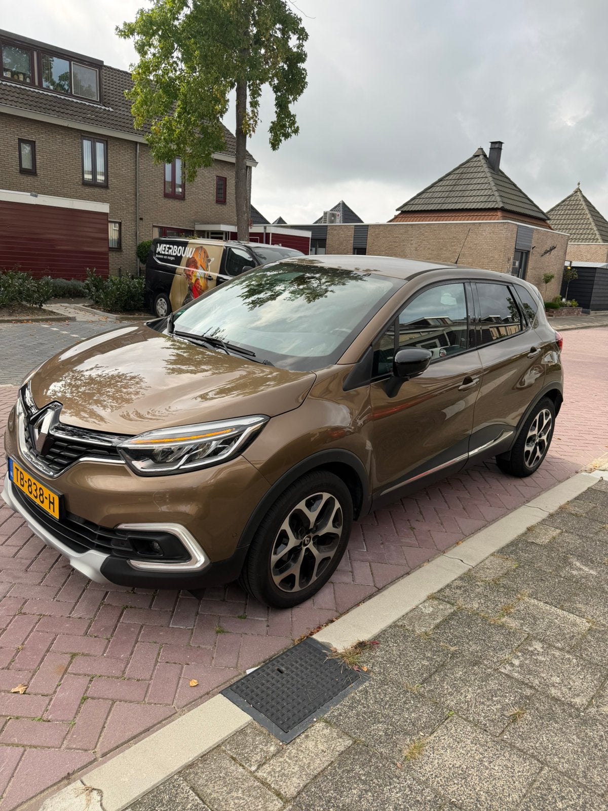 Foto 2 van Renault Captur 0.9 TCE 90 2018 Bruin km stand 75000