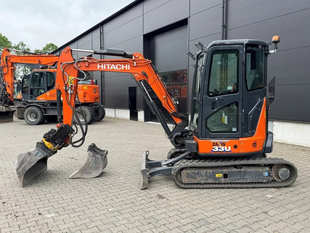 Hitachi ZX33U Engcon S40 SUPER NICE (bj 2021)