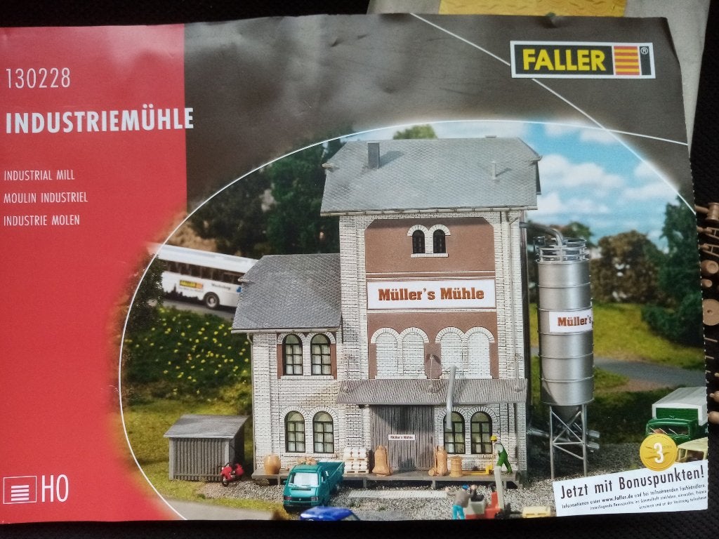 faller industriemolen, Gelijkstroom of Wisselstroom, Brug, Tunnel of Gebouw, Zo goed als nieuw, Ophalen