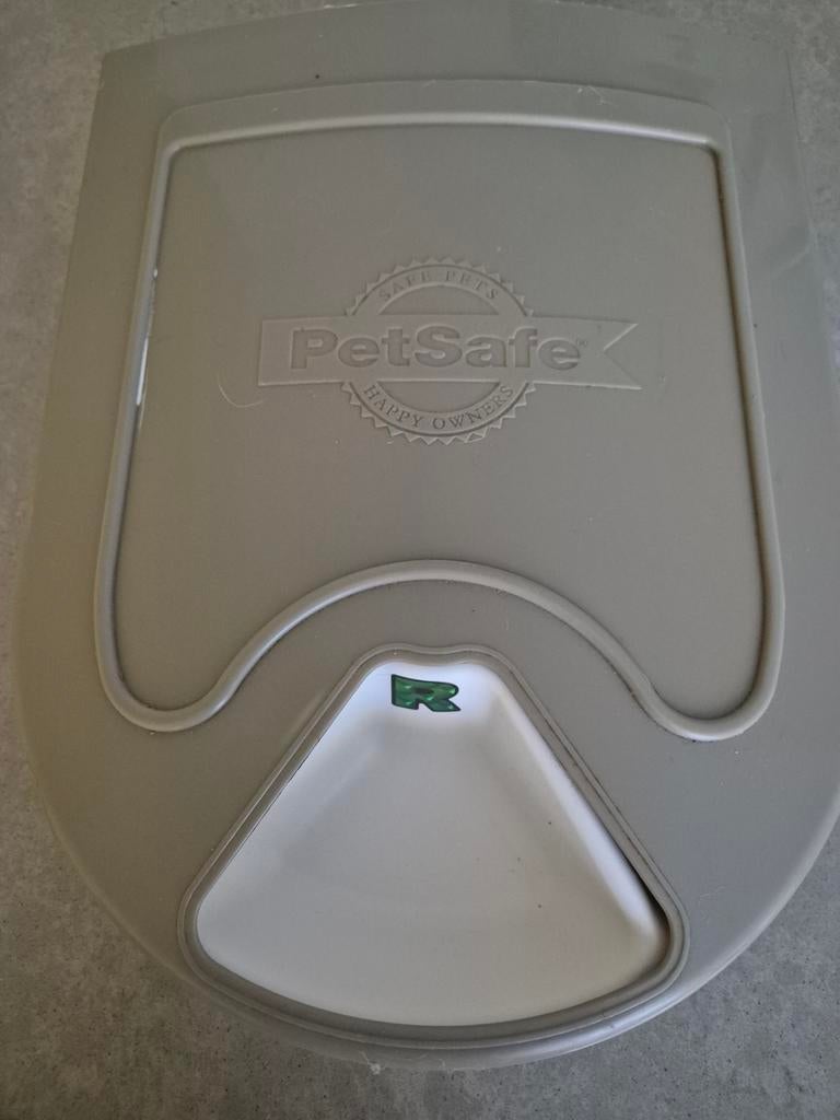 pet feeder, Ophalen of Verzenden