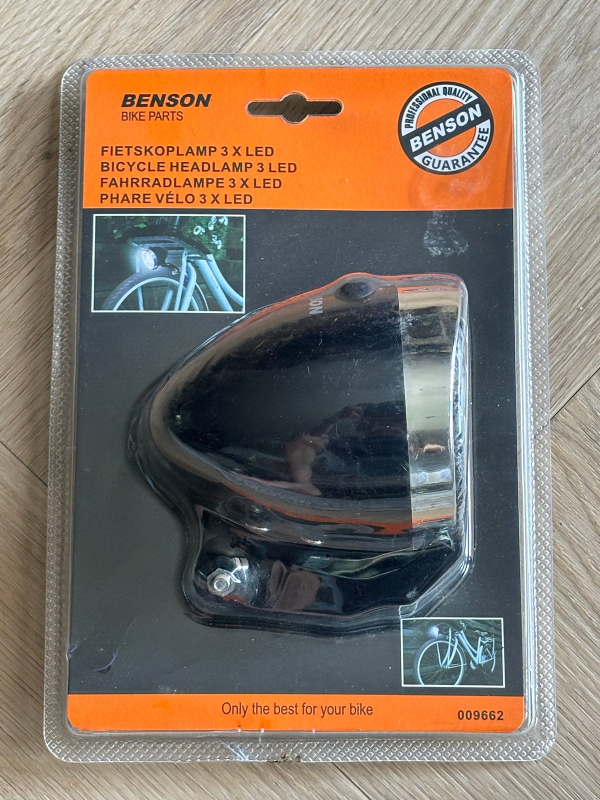 Benson Fietskoplamp 3 x LED - Nieuw in verpakking, Fietsen en Brommers, Ophalen of Verzenden, Nieuw, Batterij, Voorlicht