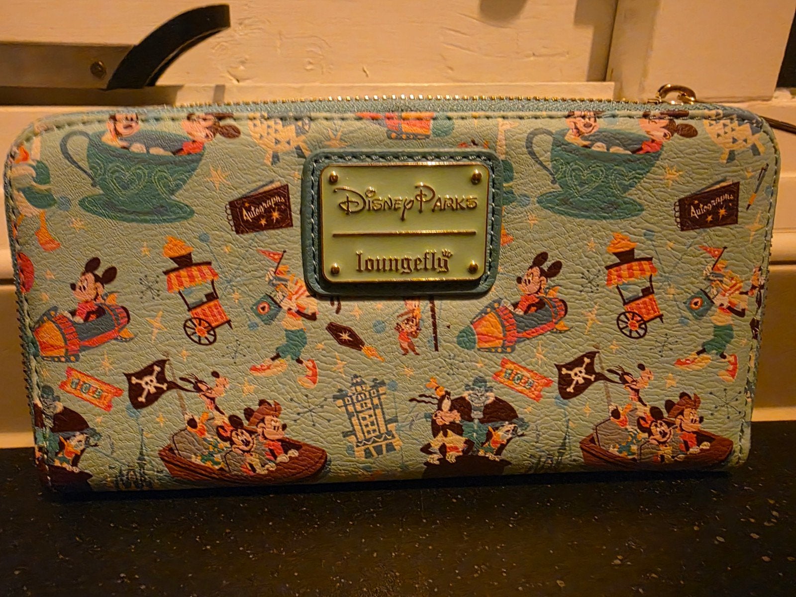 NIEUWE! Disney Parks Play In The Parks Loungefly Portemonnee, Ophalen of Verzenden, Nieuw, Groen, Overige merken