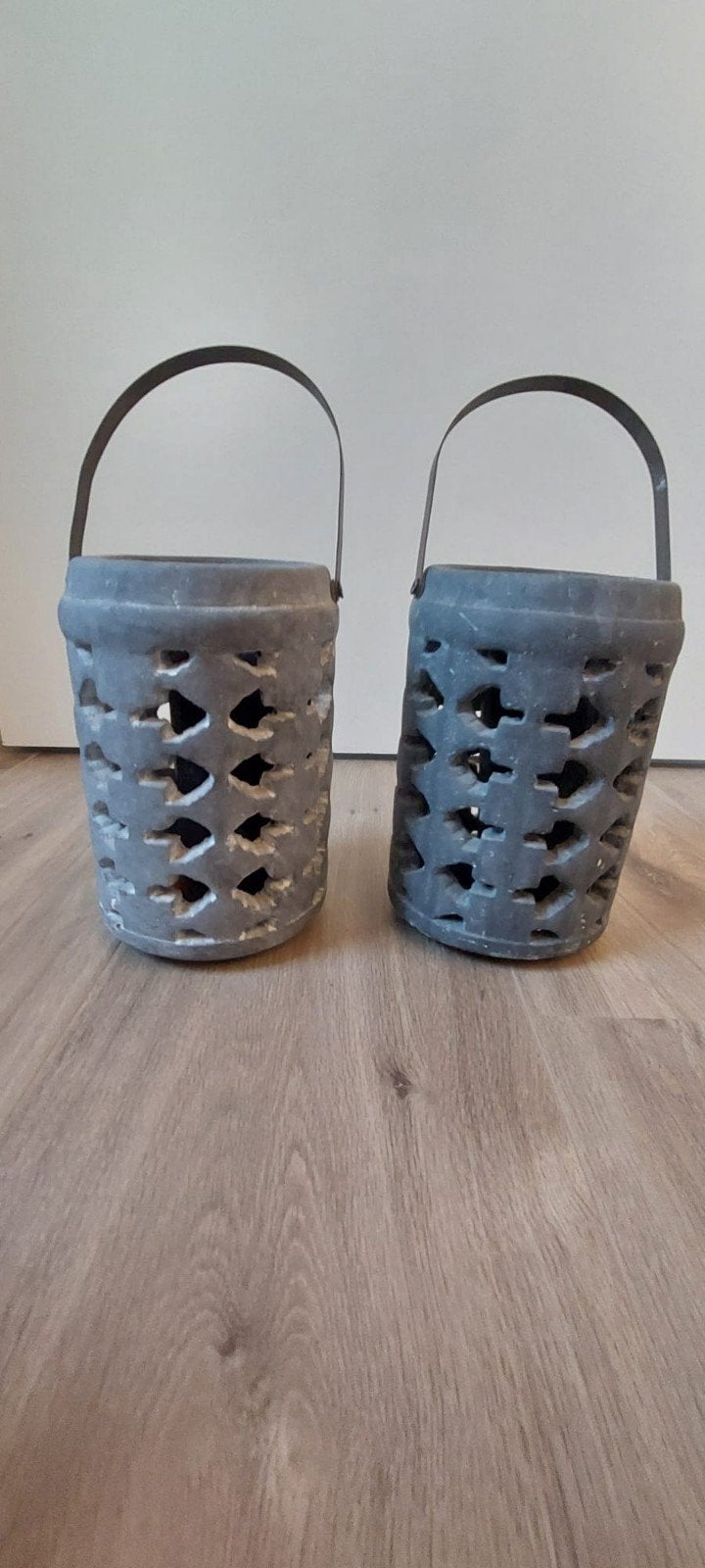 Set van 2 grijze windlichten met handvat, Ophalen, Overige materialen, Windlicht, Gebruikt