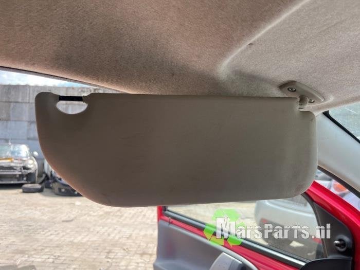 Zonneklep van een Peugeot 107, Auto-onderdelen, Gebruikt, -, -, Ophalen of Verzenden