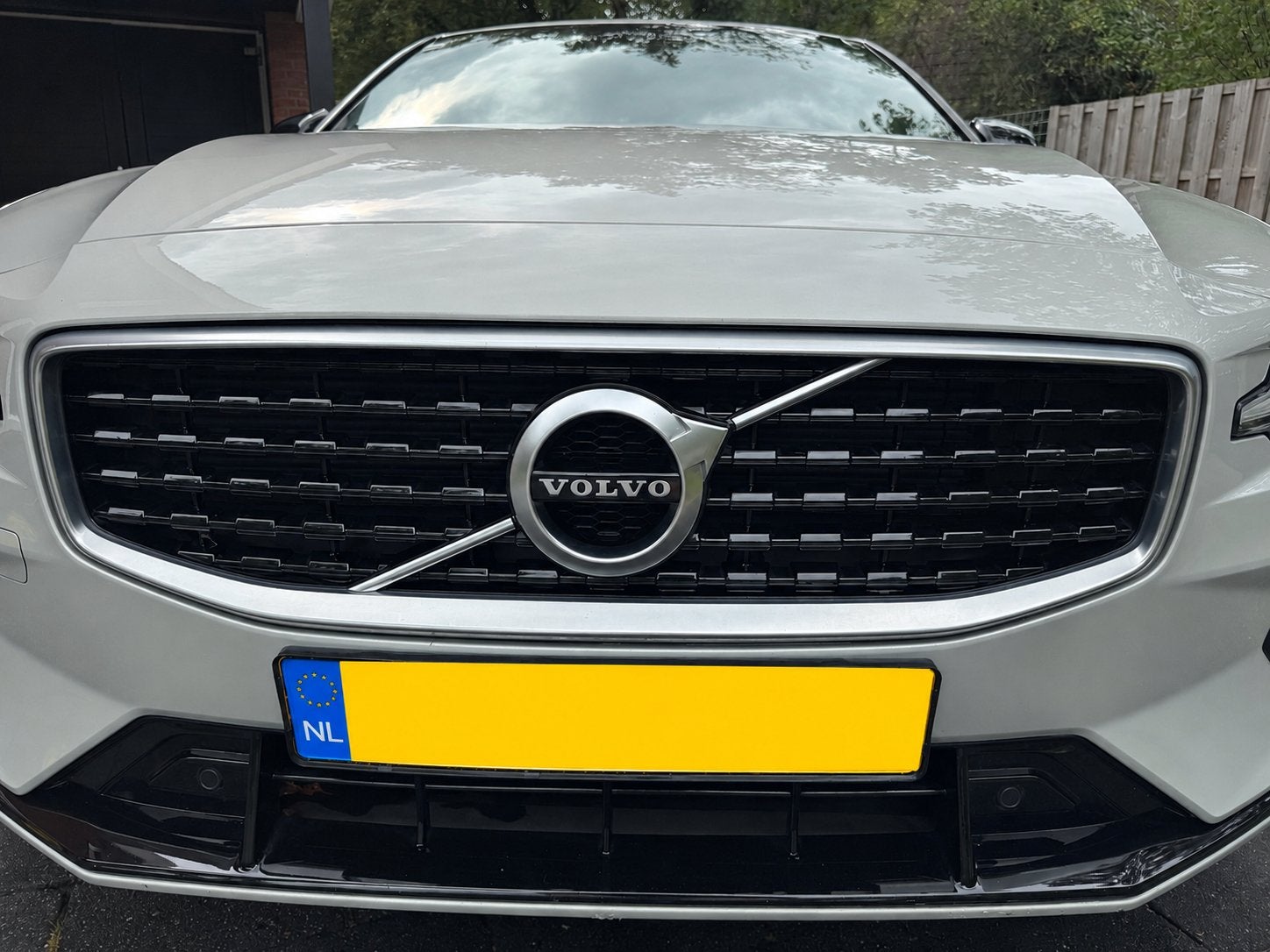 Volvo V60 / S60 R design grille, Ophalen of Verzenden, Gebruikt, Volvo